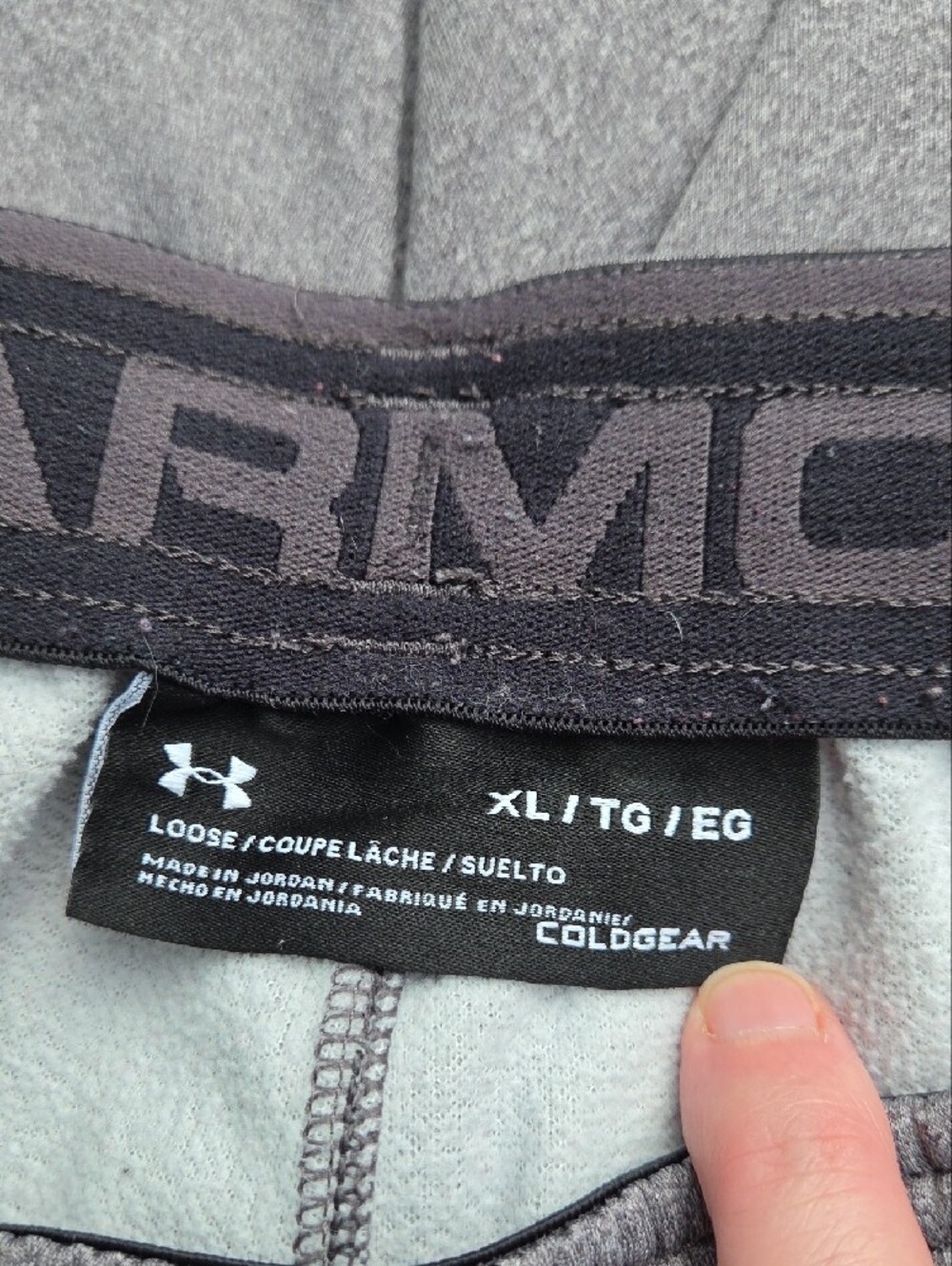 Under Armour Men's Gray Elastic Waist Joggers - Picture 2 of 4